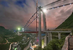 建设中的赤水河大桥