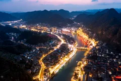 2025多彩贵州·第十八届中国原生态国际摄影大展 · 清风微雨 的图集