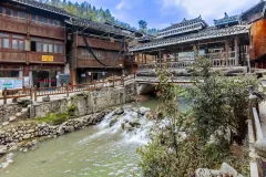 2023多彩贵州·第十六届中国原生态国际摄影大展 · 艺圃花匠 的图集