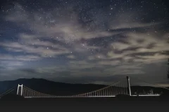 2023多彩贵州·第十六届中国原生态国际摄影大展 · 不按喇叭的男人 的图集