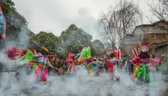 2025多彩贵州·第十八届中国原生态国际摄影大展 · 潇洒玩玩 的图集