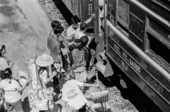 《别了，黔桂老铁路》