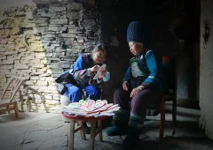 多彩贵州·第十四届中国原生态国际摄影大展 · 后退原来是向前 的图集