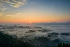 多彩贵州·第十四届中国原生态国际摄影大展 · 红色亚洲 的图集