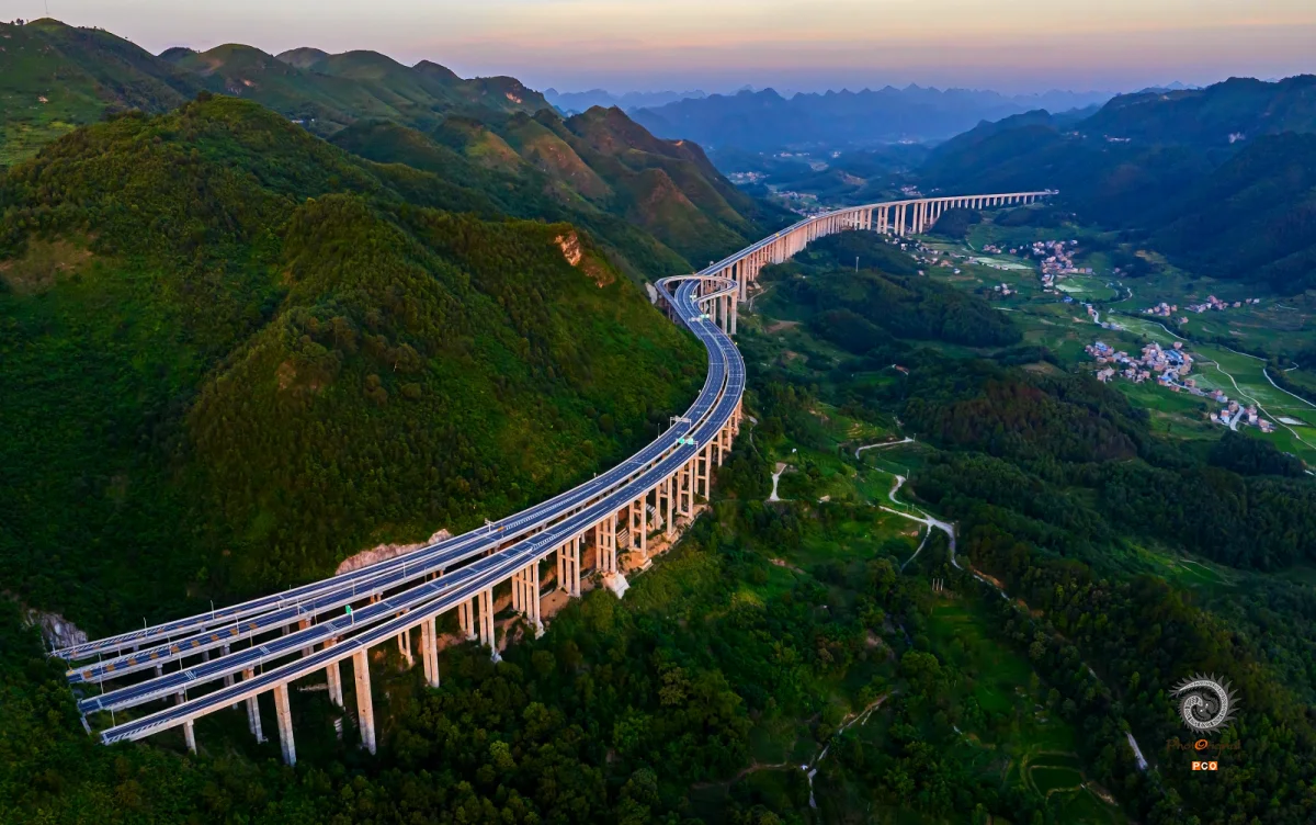 2023多彩贵州·第十六届中国原生态国际摄影大展 · 张旭 的图集