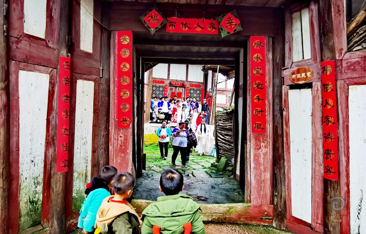多彩贵州·第十四届中国原生态国际摄影大展 · 挺拳而立 的图集