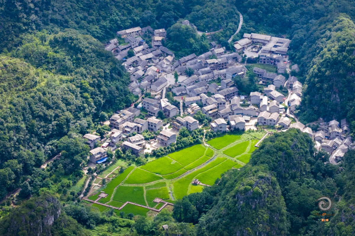 2025多彩贵州·第十八届中国原生态国际摄影大展 · 烨佳 的图集