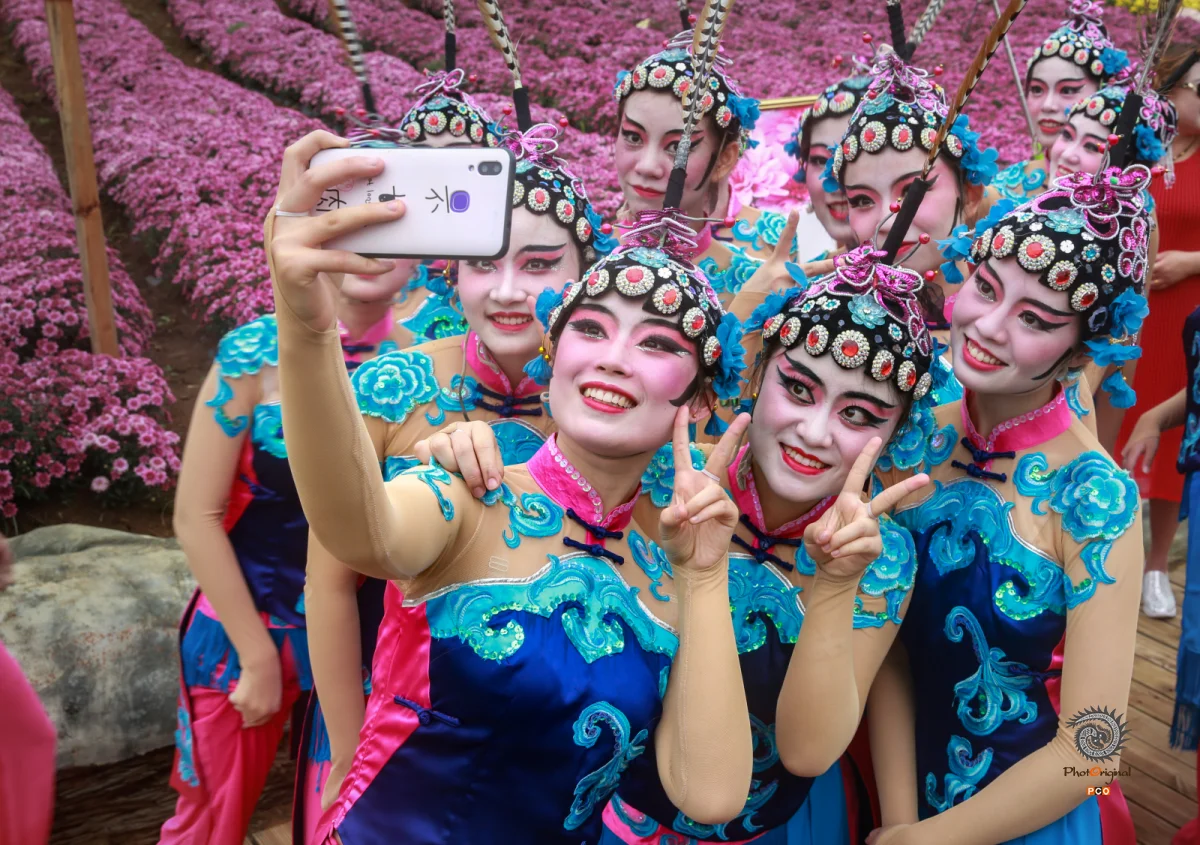 多彩贵州·第十四届中国原生态国际摄影大展 · 天涯客 的图集
