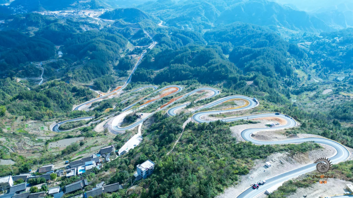 2025多彩贵州·第十八届中国原生态国际摄影大展 · 沐霞晨曦 的图集