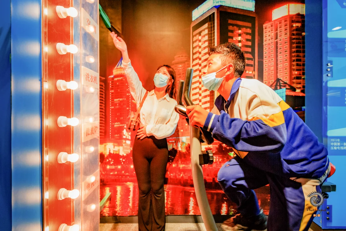 多彩贵州·中国原生态国际摄影大展 · 朱进 的图集