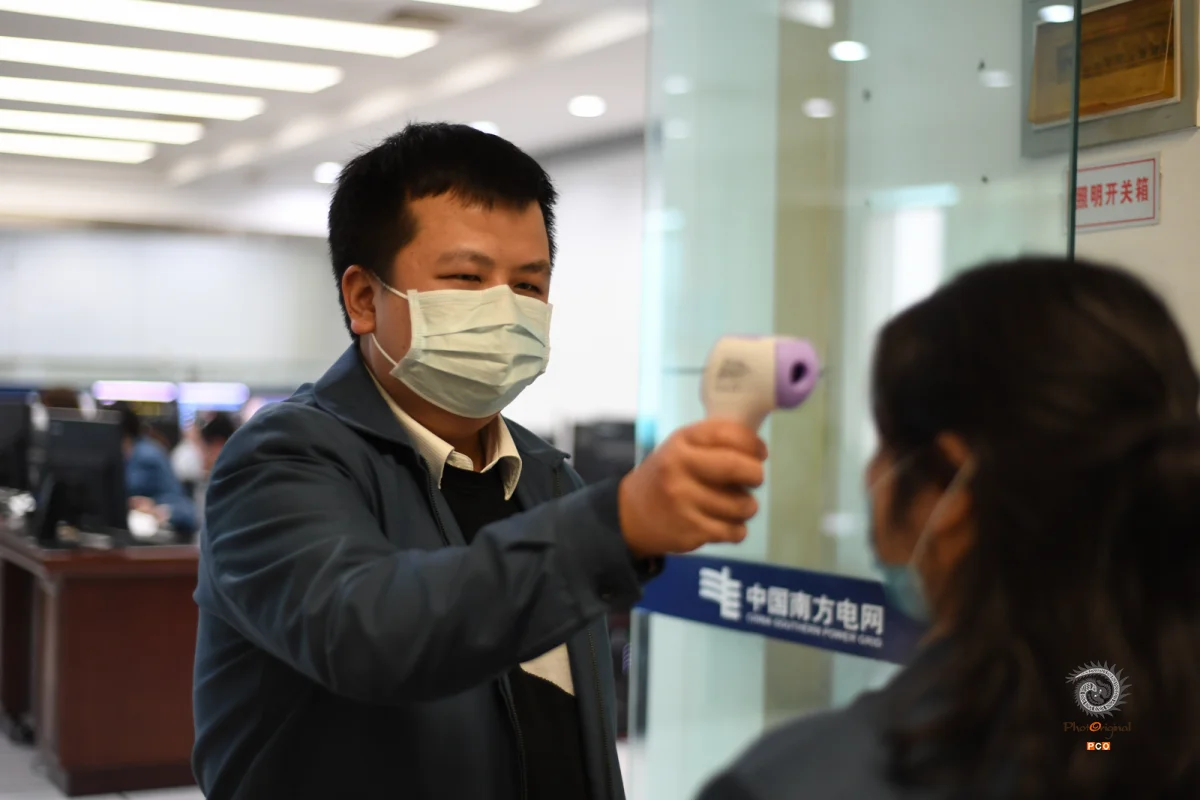《电网调度人  坚守战疫情》