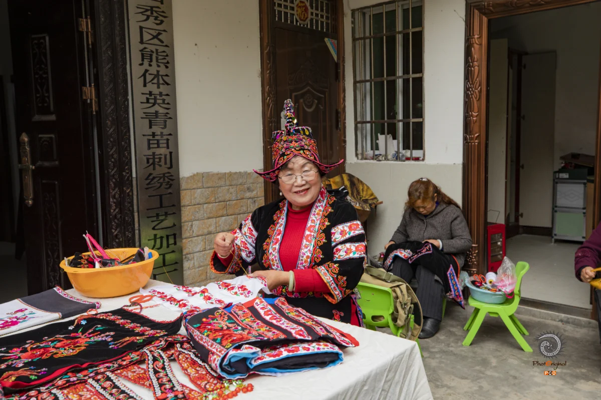 多彩贵州·第十四届中国原生态国际摄影大展 · 难懂的光影 的图集