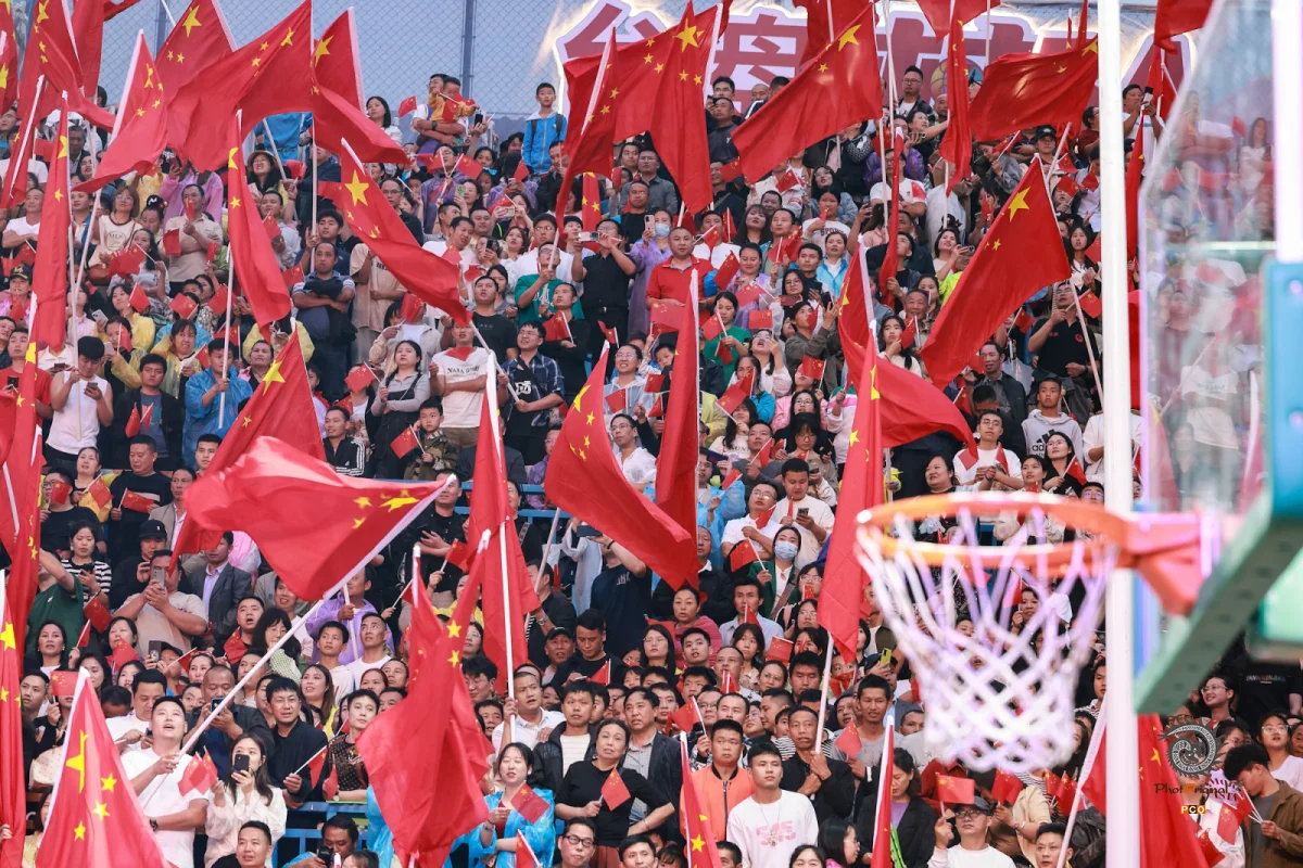 ​2024多彩贵州·第十七届中国原生态国际摄影大展 · 挺拳而立 的图集
