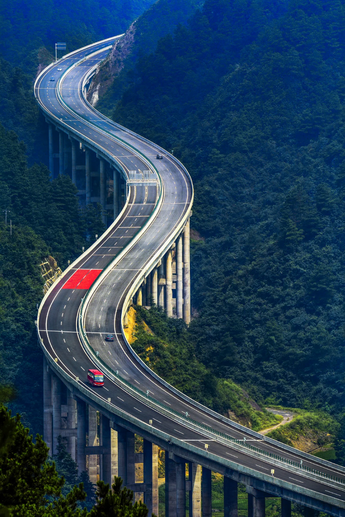 息烽至黔西 思剑高速公路